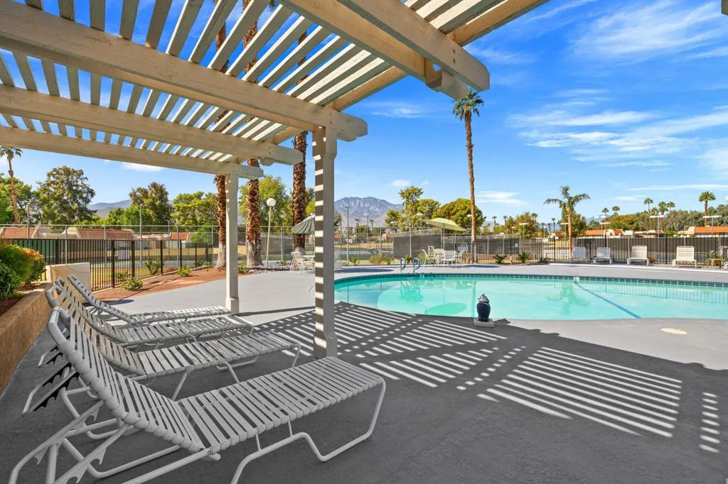 69750 Campana Court, Rancho Mirage, California 92270 home-pic-35
