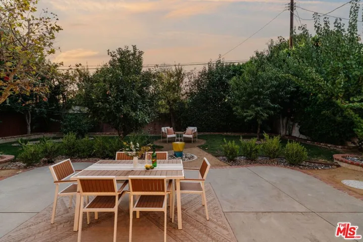 8037 Sunnybrae Avenue, Winnetka, California 91306