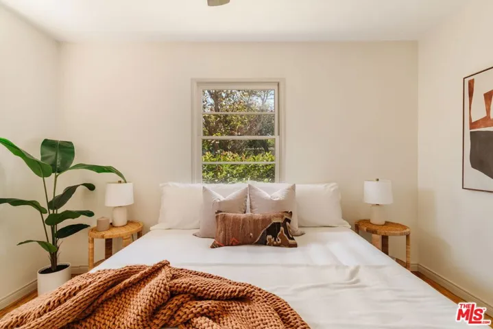 8037 Sunnybrae Avenue, Winnetka, California 91306