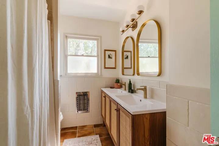 8037 Sunnybrae Avenue, Winnetka, California 91306
