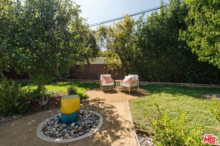 8037 Sunnybrae Avenue, Winnetka, California 91306