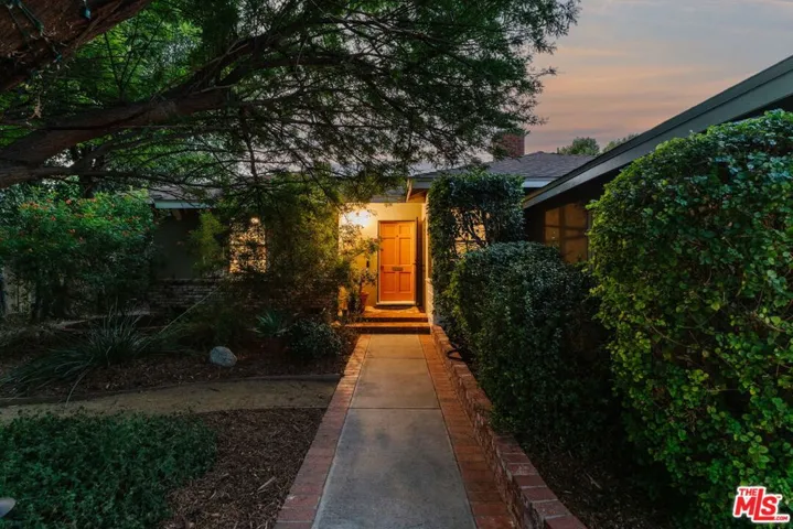 8037 Sunnybrae Avenue, Winnetka, California 91306