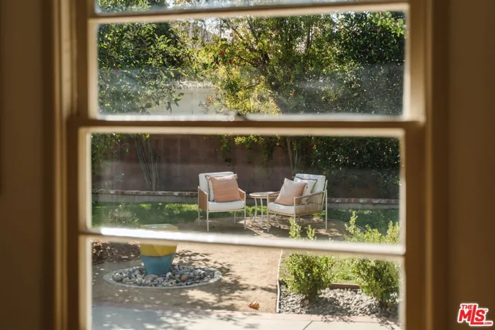 8037 Sunnybrae Avenue, Winnetka, California 91306
