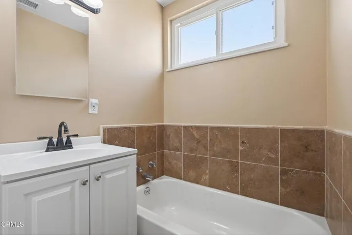 28-web-or-mls-UpmarketMedia-4029SB099