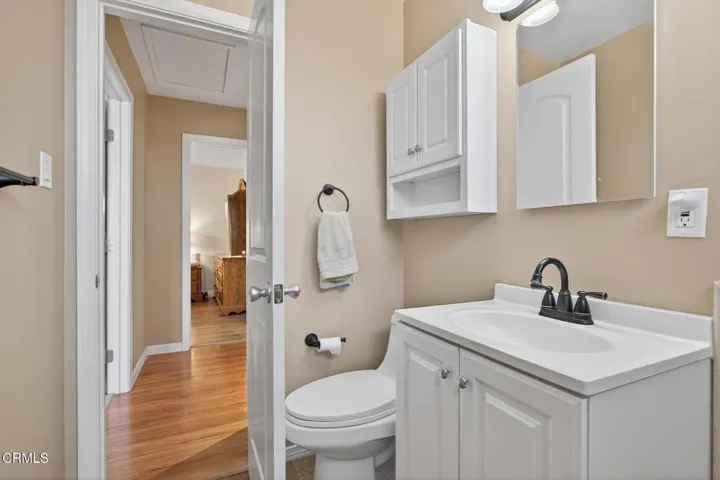 27-web-or-mls-UpmarketMedia-4029SB096