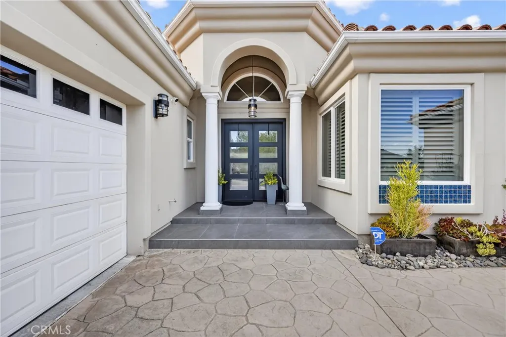 37939 Sky High Drive, Murrieta, California 92562 home-pic-5