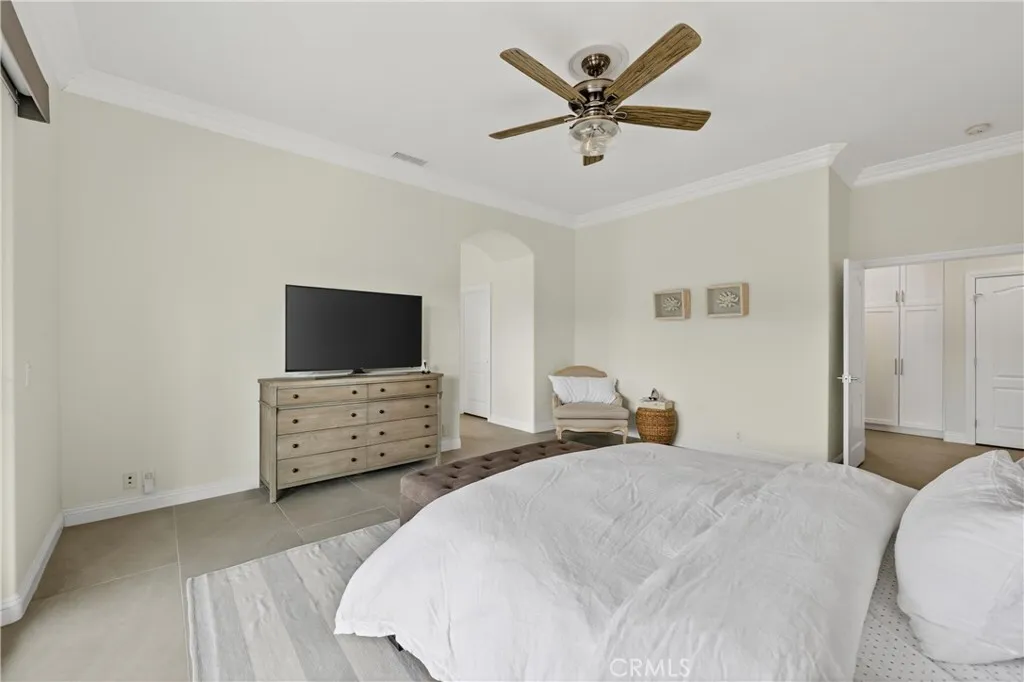37939 Sky High Drive, Murrieta, California 92562 home-pic-37