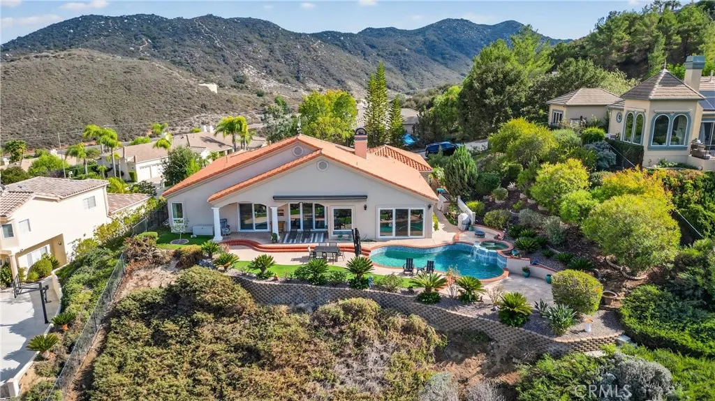 37939 Sky High Drive, Murrieta, California 92562 home-pic-61