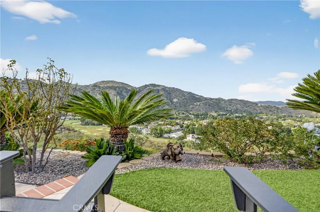 37939 Sky High Drive, Murrieta, California 92562 home-pic-47