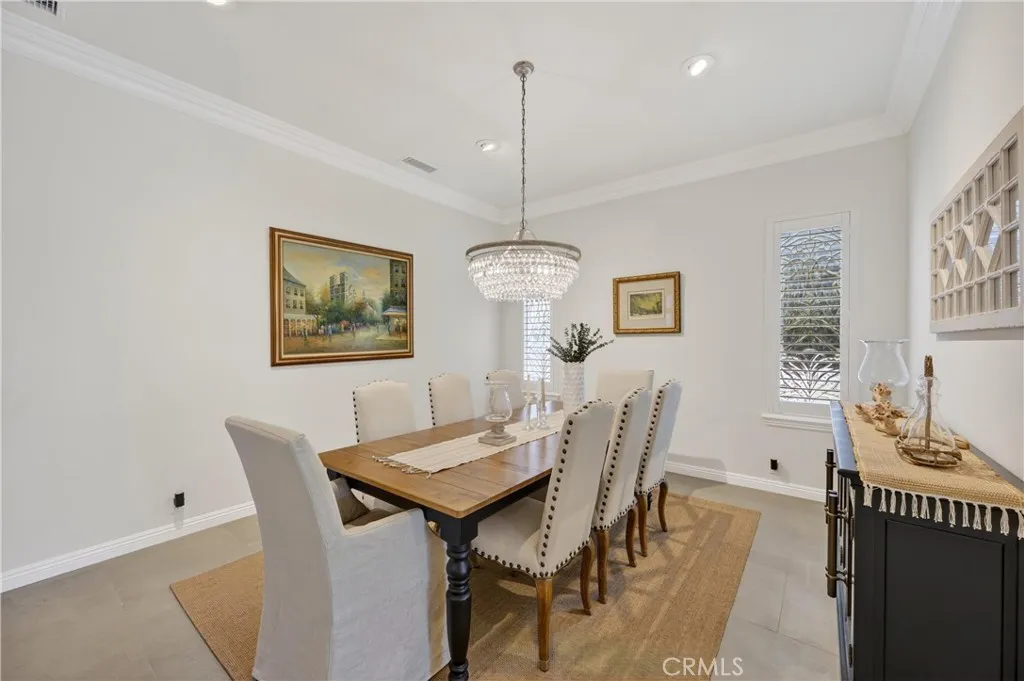 37939 Sky High Drive, Murrieta, California 92562 home-pic-10
