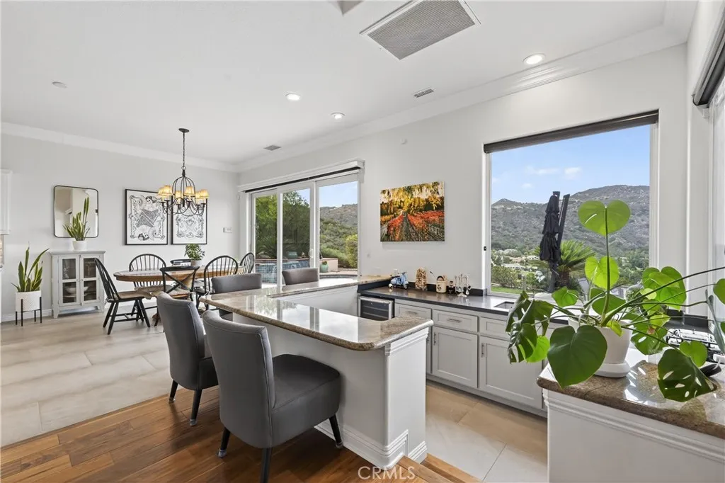 37939 Sky High Drive, Murrieta, California 92562 home-pic-22