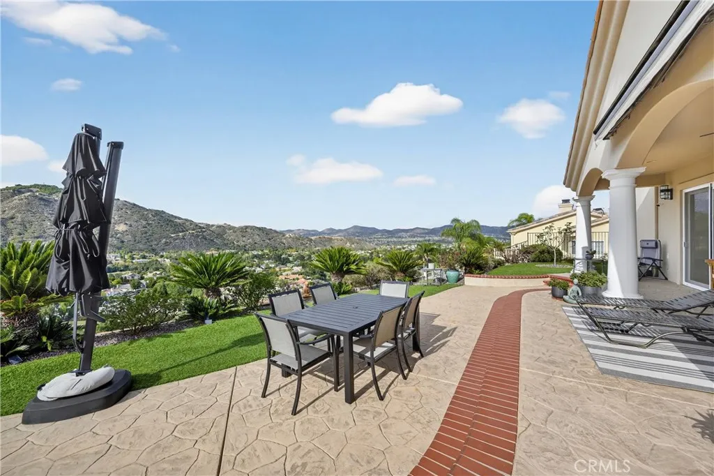37939 Sky High Drive, Murrieta, California 92562 home-pic-54