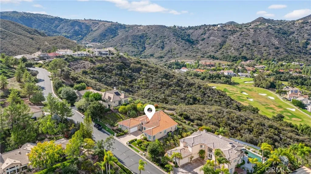 37939 Sky High Drive, Murrieta, California 92562 home-pic-64