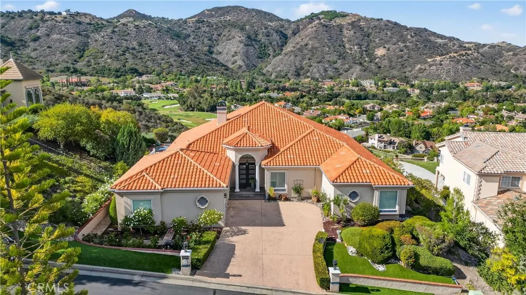 37939 Sky High Drive, Murrieta, California 92562 home-pic-3