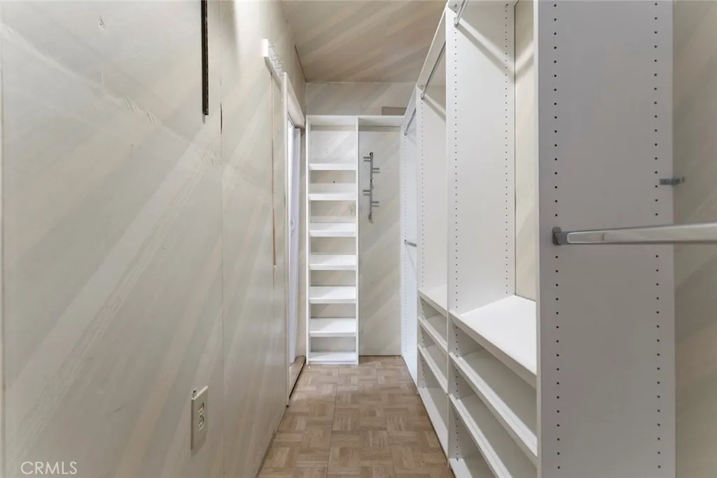 10752 Gerald Avenue, Granada Hills, California 91344 home-pic-41