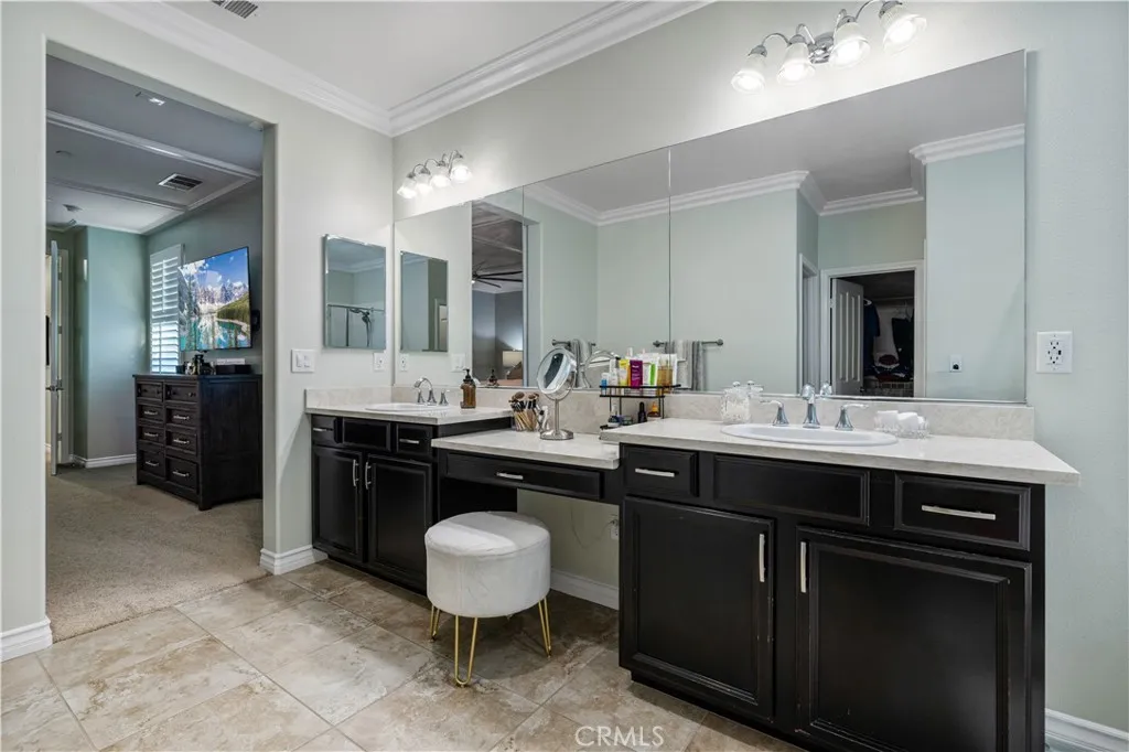28537 Vista Del Rio, Valencia, California 91354 home-pic-41