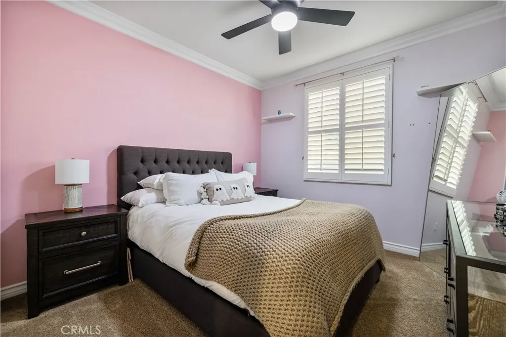 28537 Vista Del Rio, Valencia, California 91354 home-pic-32