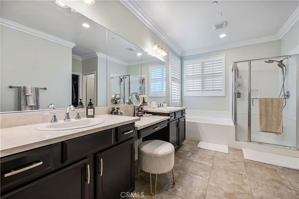 28537 Vista Del Rio, Valencia, California 91354 home-pic-39