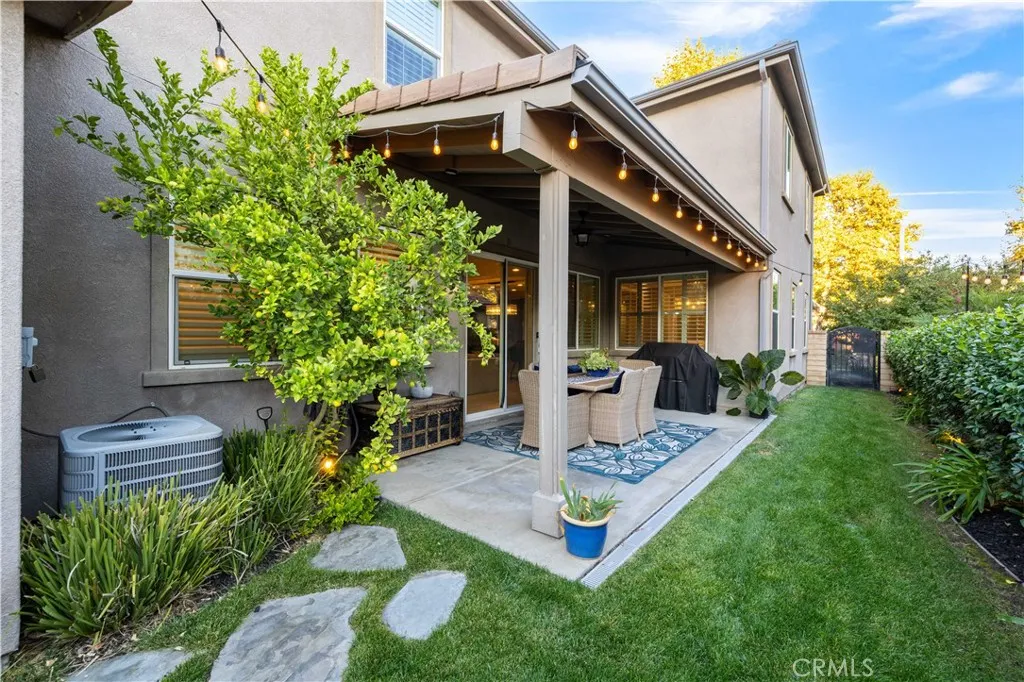 28537 Vista Del Rio, Valencia, California 91354 home-pic-46