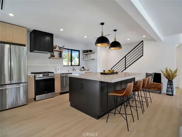 6667 Royer Avenue, West Hills, California 91307
