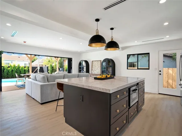 6667 Royer Avenue, West Hills, California 91307