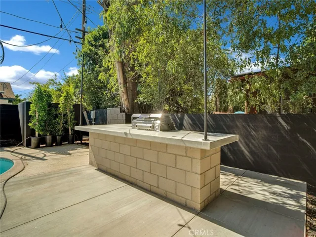 6667 Royer Avenue, West Hills, California 91307