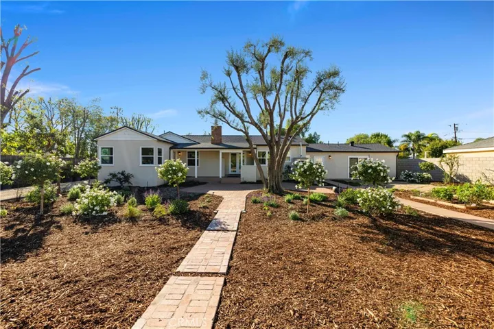 9816 Burnet, North Hills, California 91343