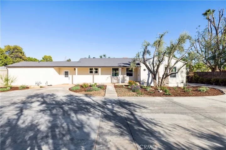 9816 Burnet Ave., North Hillls, ca 661-904-8511