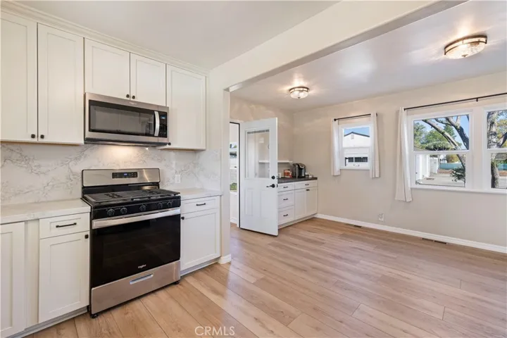 9816 Burnet, North Hills, California 91343