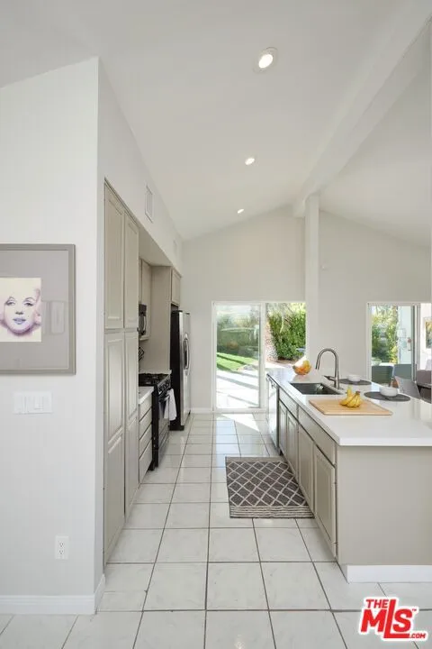 2291 E Calle Papagayo, Palm Springs, California 92262 home-pic-9