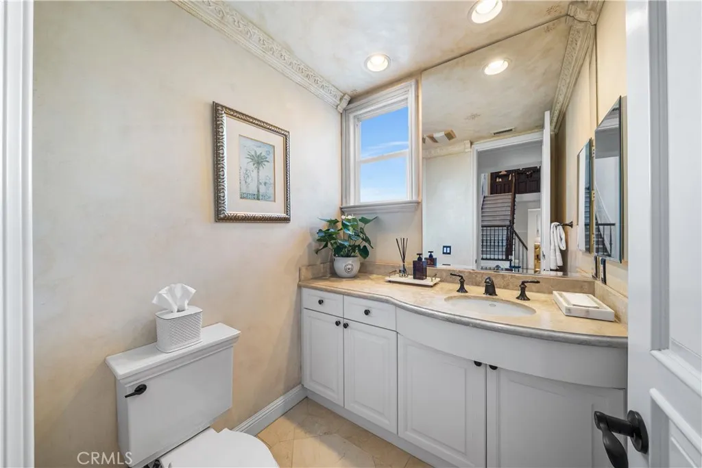 19731 19731 Estate, Huntington Beach, California 92648 home-pic-9