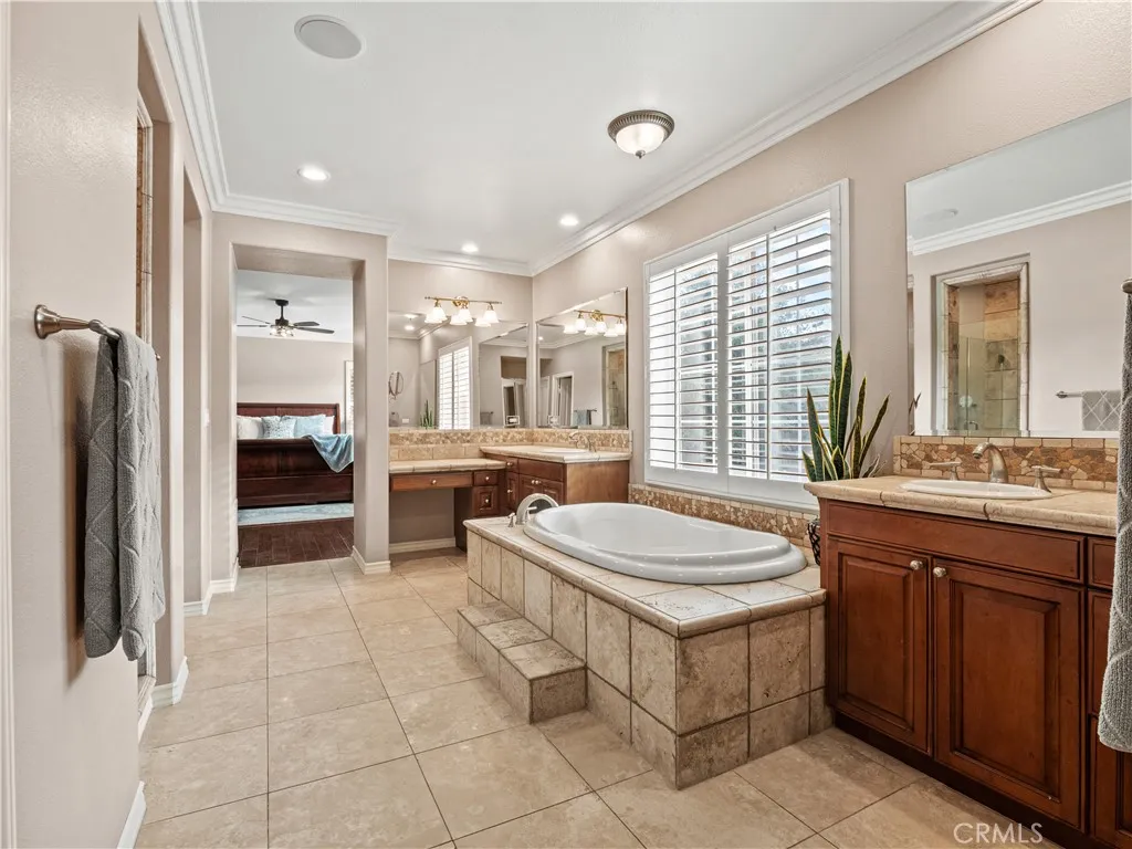 26802 Stonegate, Valencia, California 91381 home-pic-22