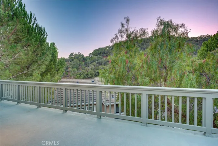 2nd floor deck with views