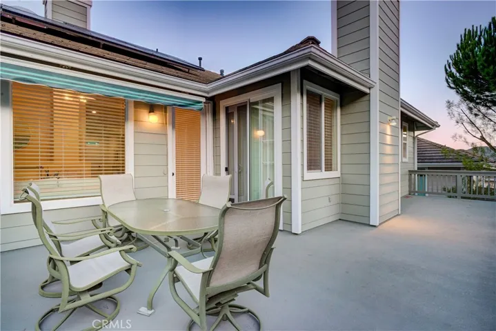 2nd floor deck