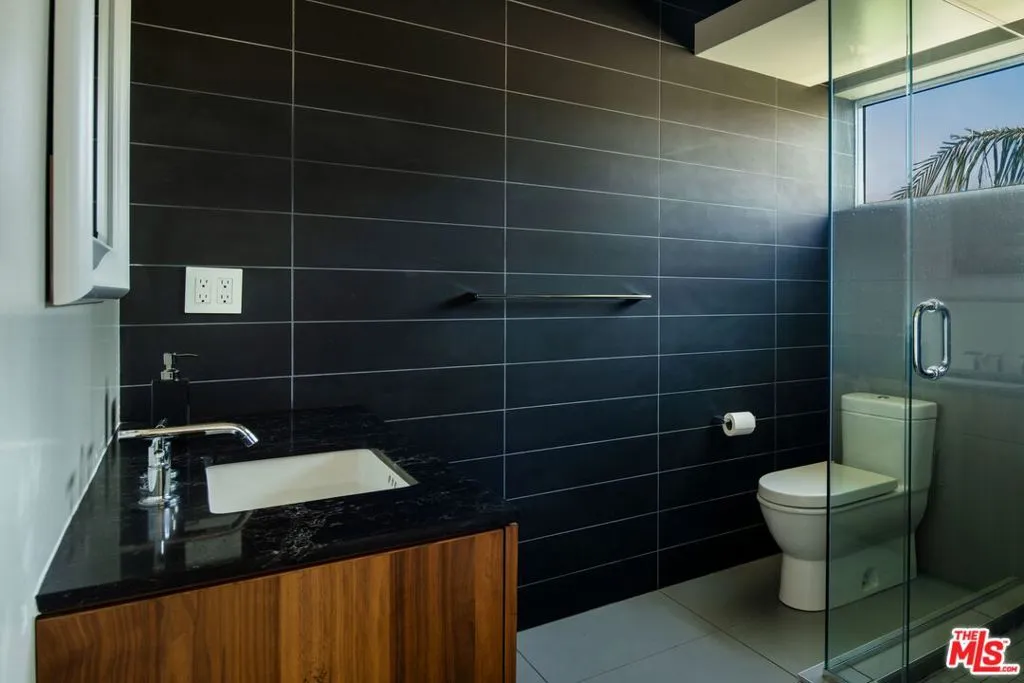 2008 Hercules Drive, Los Angeles, California 90046 home-pic-26