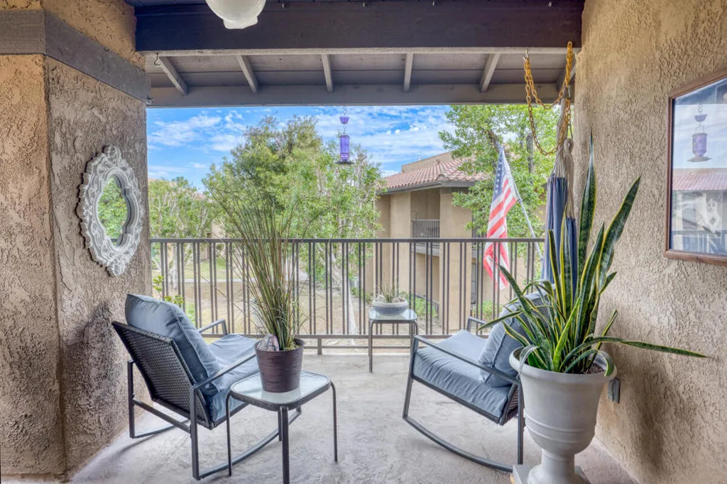 31200 Landau Boulevard 1908, Cathedral City, California 92234 home-pic-1