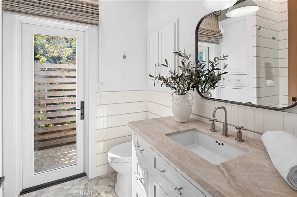 706 Poinsettia, Corona Del Mar, California 92625 home-pic-17