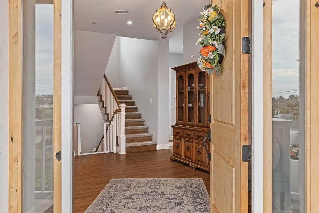 276 Hilltop Drive, Chula Vista, California 91910 home-pic-4