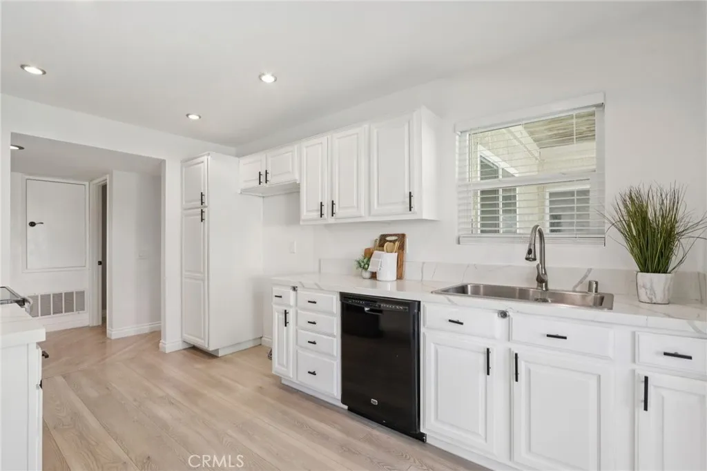 5055 Twilight Canyon, Yorba Linda, California 92887 home-pic-3