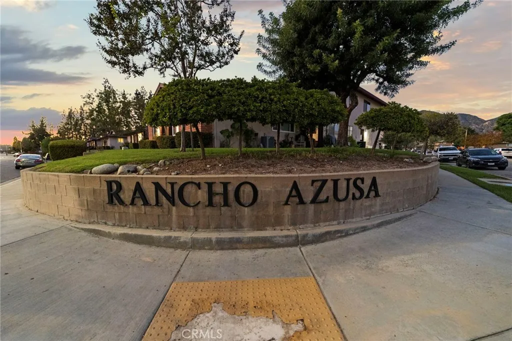 1172 W Calle De Las Estrellas 3, Azusa, California 91702 home-pic-16