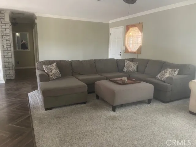 nice size livingroom