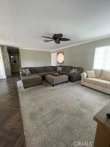 23054 La Granja, Valencia, California 91354