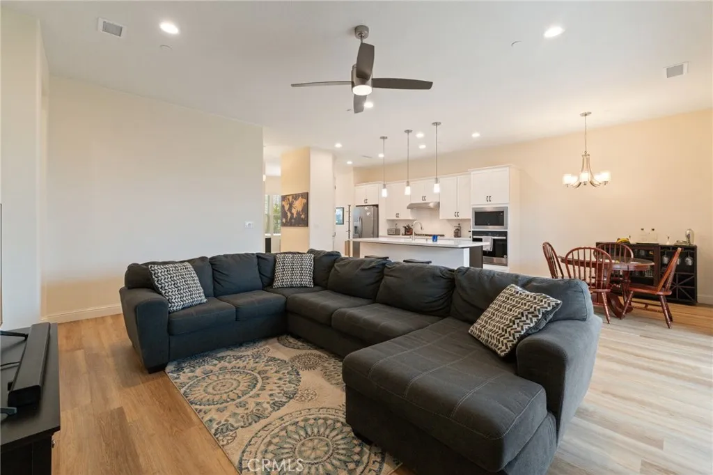 3072 19th, Kingsburg, California 93631 home-pic-17