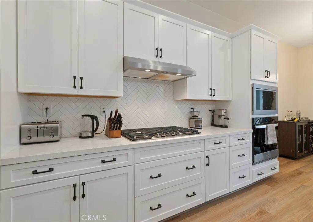 3072 19th, Kingsburg, California 93631 home-pic-8