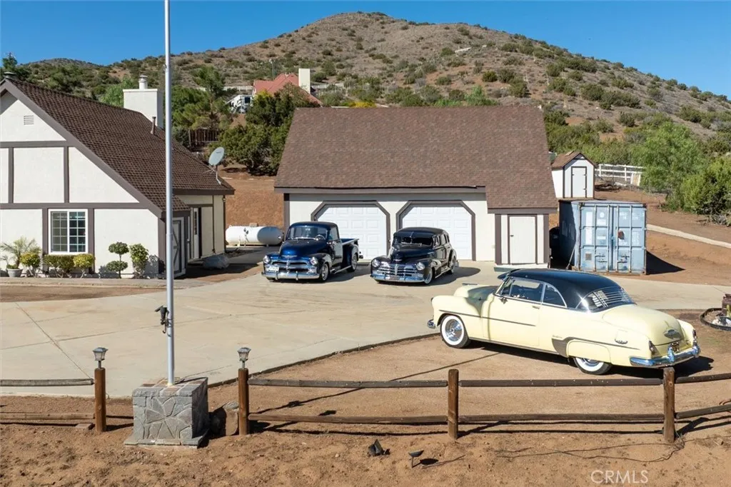 33923 53rd W, Acton, California 93510 home-pic-2