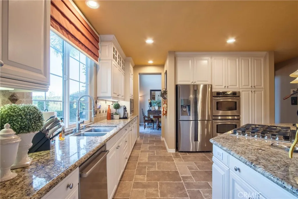32815 Cleveland Street, Temecula, California 92592 home-pic-19