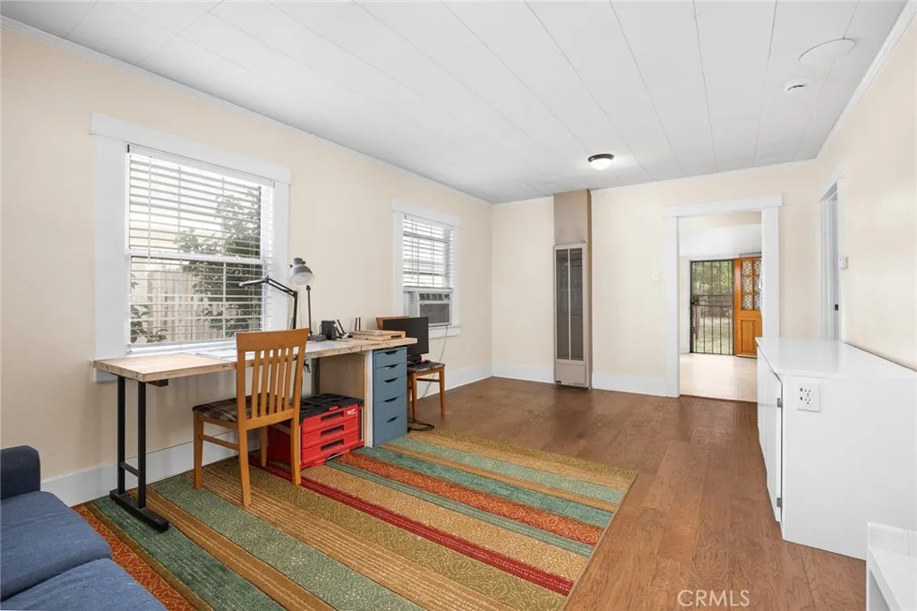 904 N Dalton Avenue, Azusa, California 91702 home-pic-6