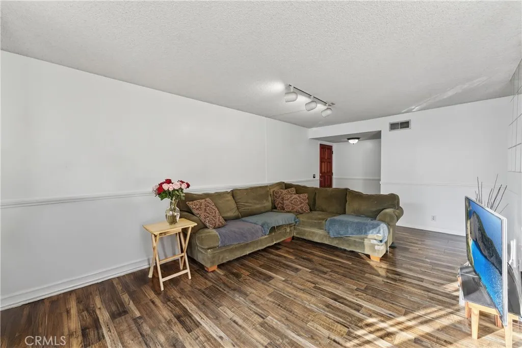 4565 Ramona 4, La Verne, California 91750 home-pic-5