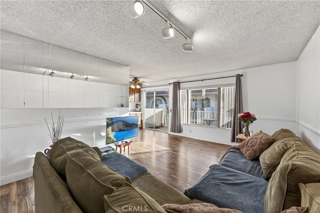 4565 Ramona 4, La Verne, California 91750 home-pic-3