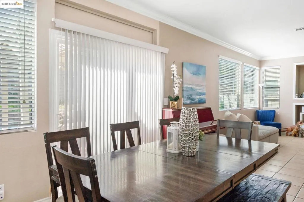 4453 Fall Ln, Oakley, California 94561 home-pic-14